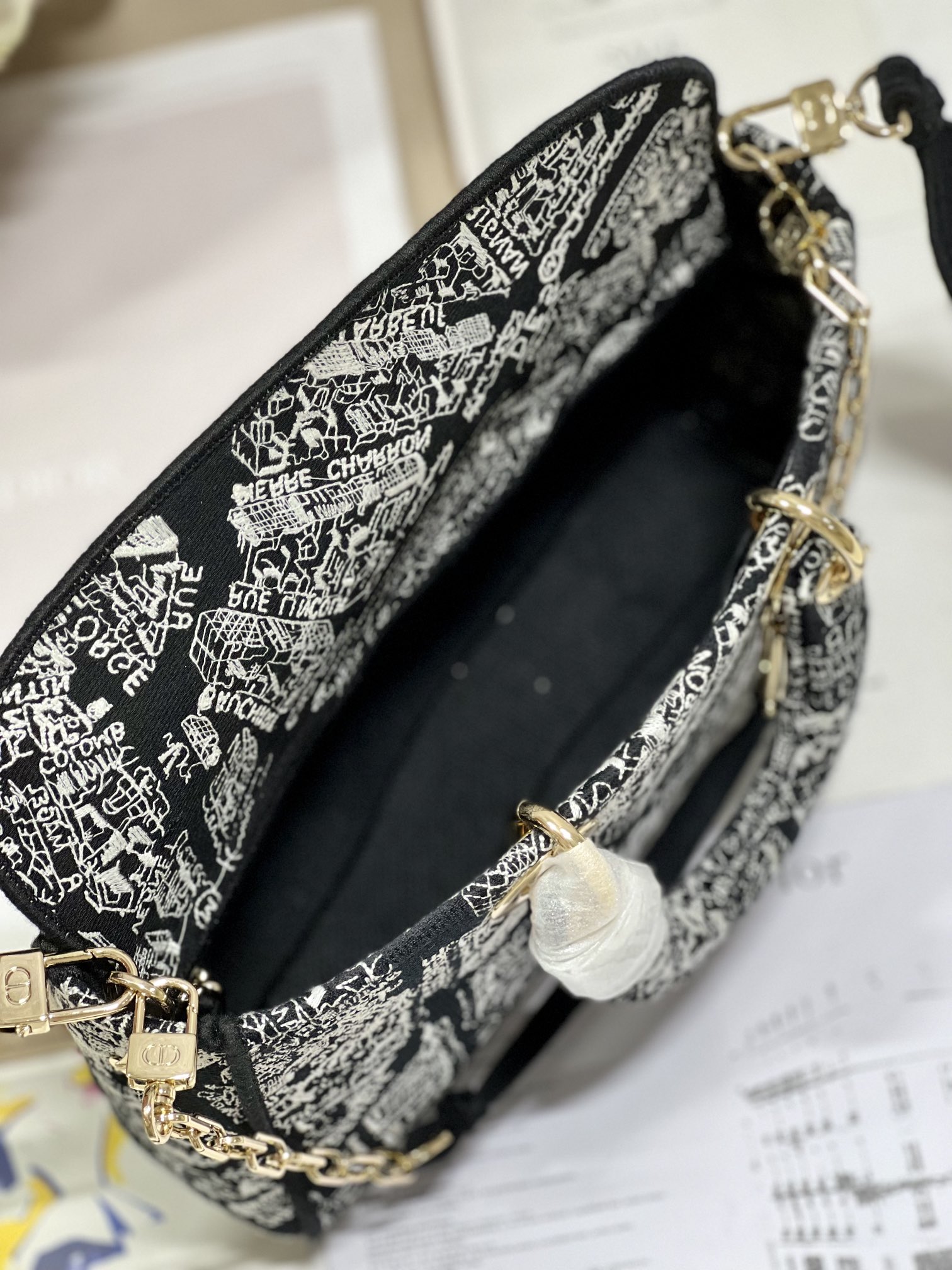 Dior Medium LADY DJOY Embroidered Handbag Black ParisThis Lady DJoy handbag highlights the min