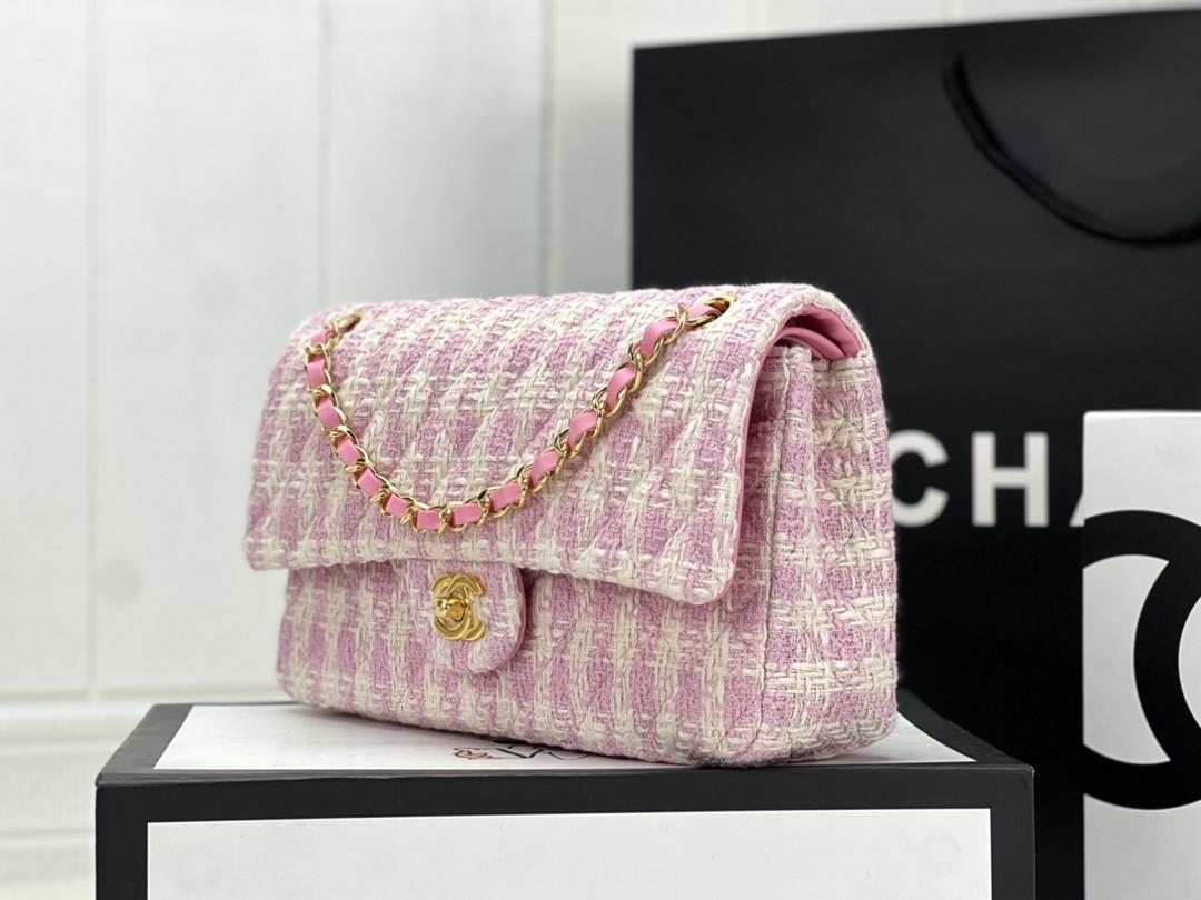 Chanel CF woolen series this is a bag that can be praised by all friends around us for it