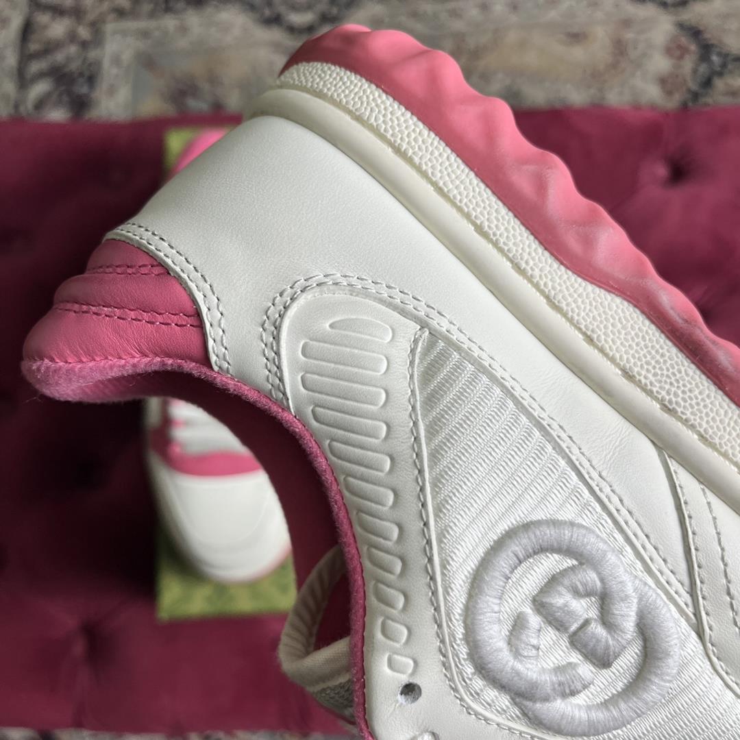 The GG MAC80 series sports shoes feature an imported top layer of leather with a gloss and col