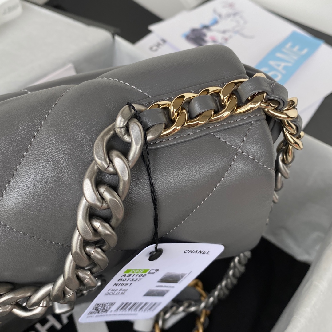 1160 small silver chain Ohanel autumn and winter 19Bag combined with all classic pillow bagsTh