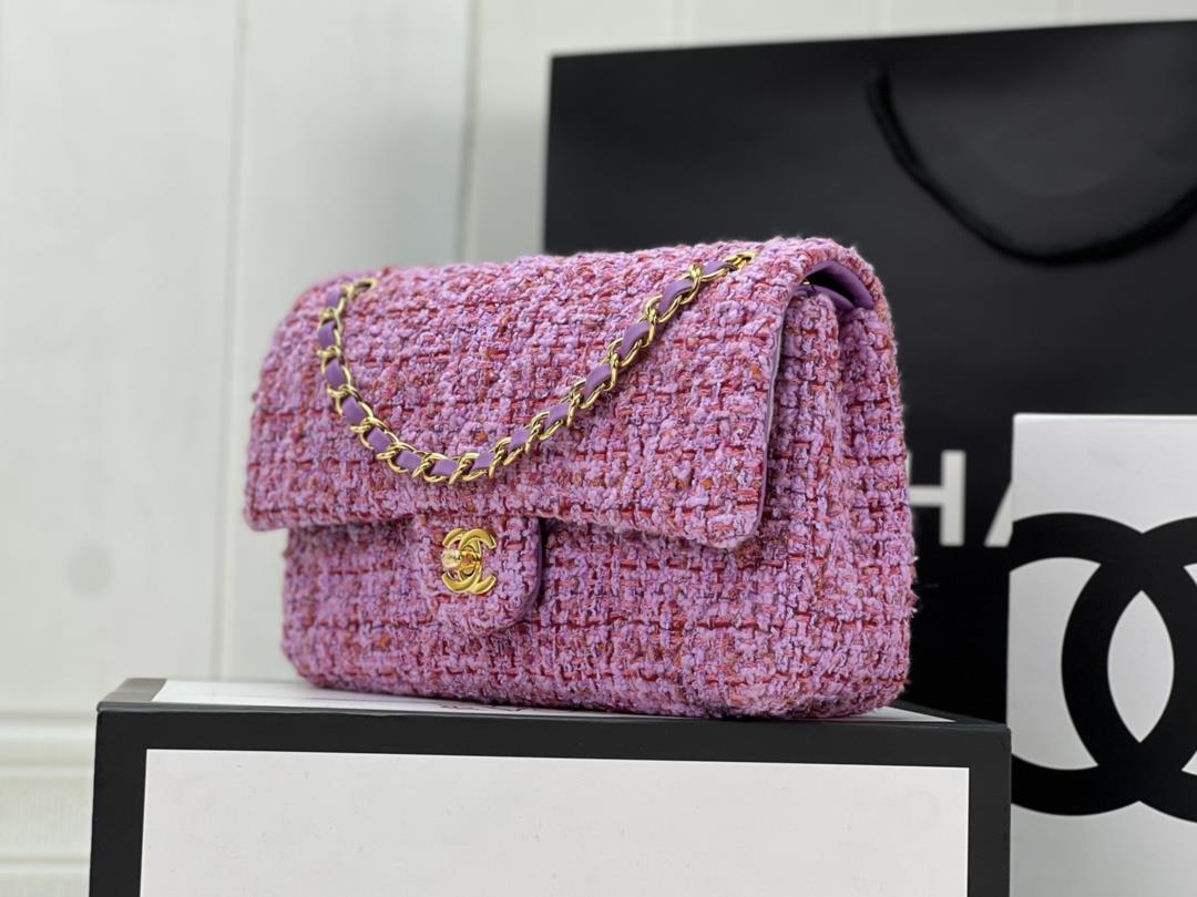 Chanel CF woolen series this is a bag that can be praised by all friends around us for it