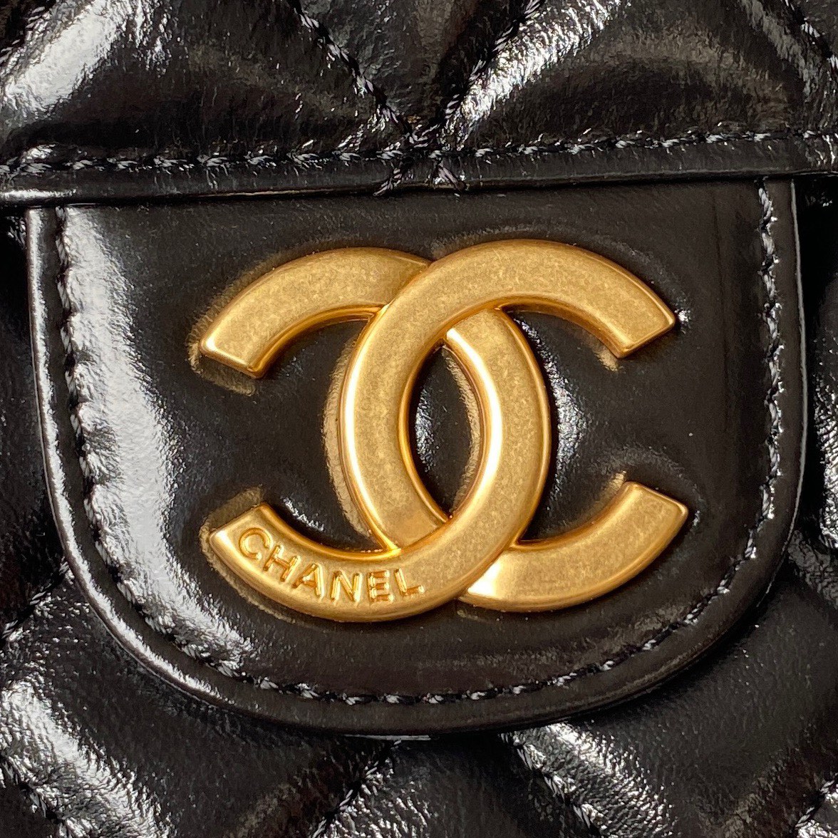 The mid size Chanel23C model AS3690 oil wax leather hobo stable shoulder bag has the highest a