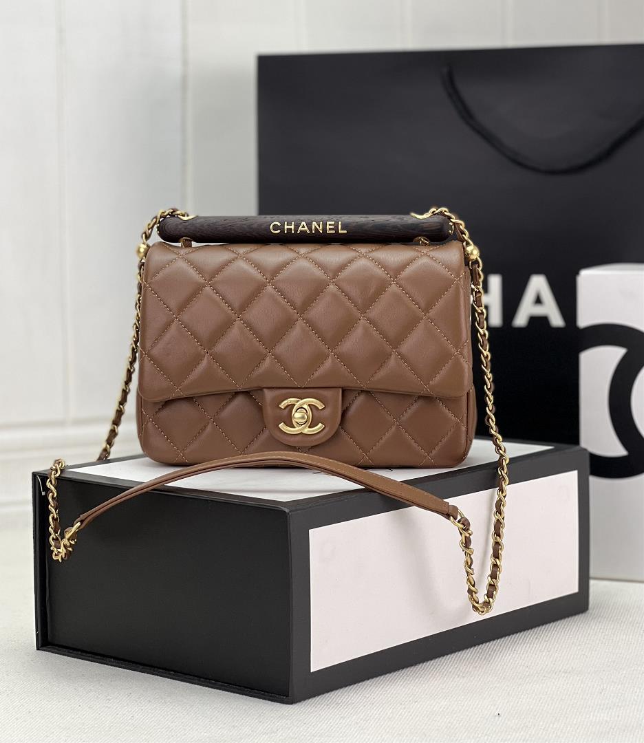 The Chanel 23A Advanced Handicraft Shop series features a new wooden handle flap bag inspired by Dak