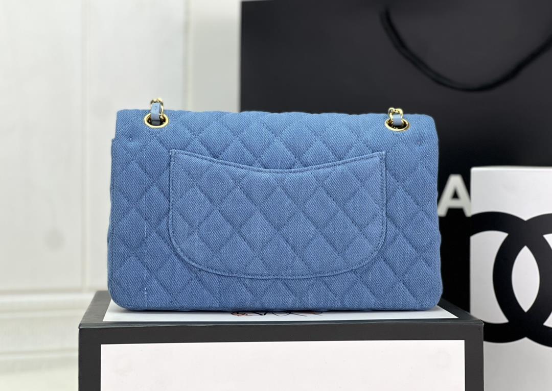 Chanel CF woolen series this is a bag that can be praised by all friends around us for it