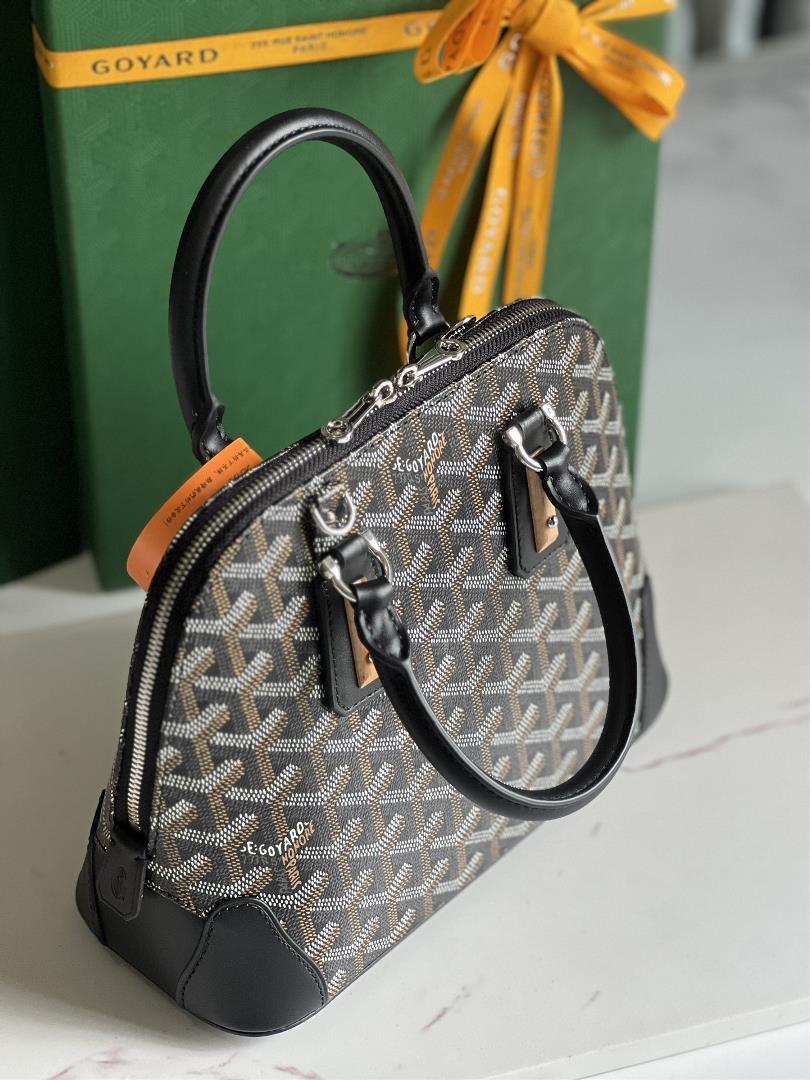 goyard Vendme Shell BagInheriting the brands unique craftsmanship style and exquisite tec