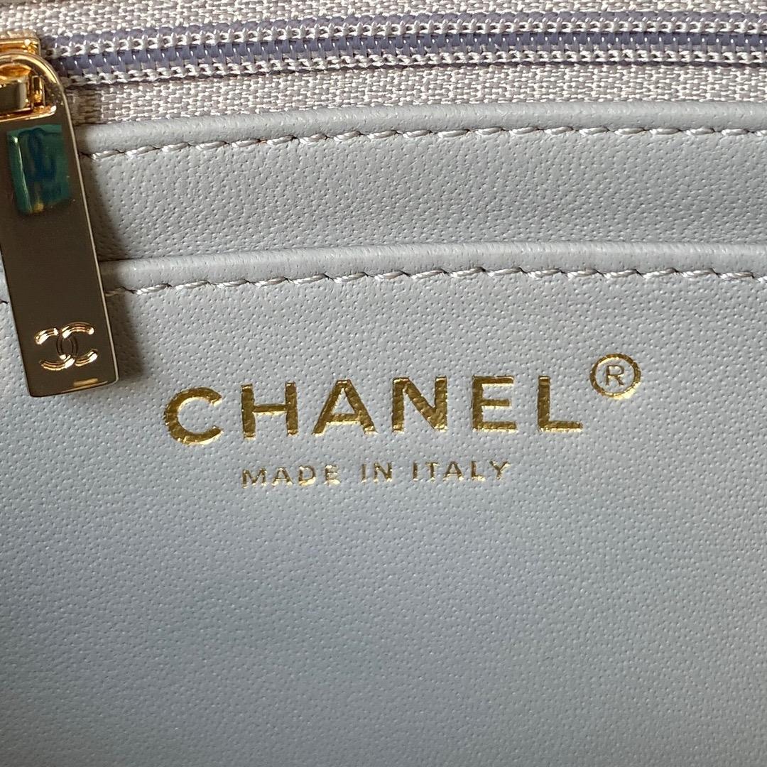 Chanel 23A Diamond Handle cfmini was updated in advance and received  AS4140 small sizeThe mos