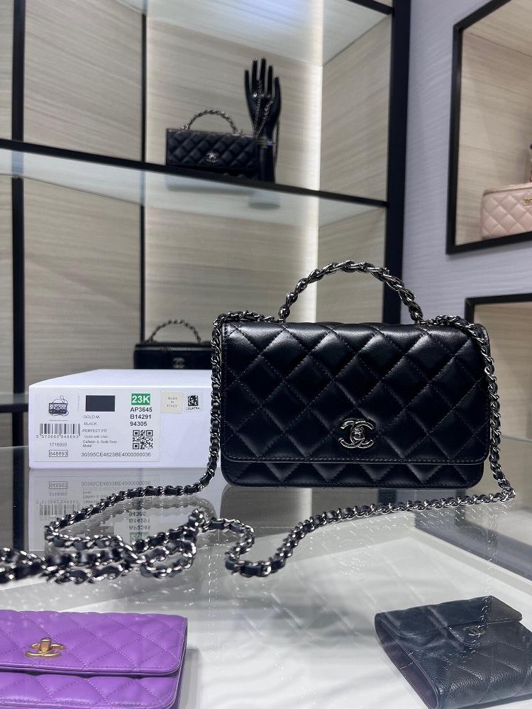 chanel 23K New Liao Color Water Diamond Handle WOC This Seasons Black Horse Water Diamond with Cowhide AP3645Y Size 19cm  professional luxury fashio