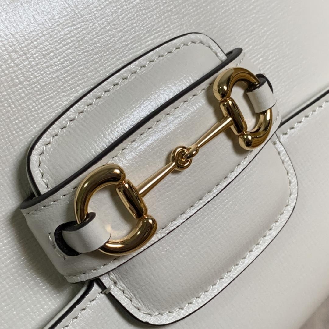 Original leather Gucci 658574 horse buckle 1955 full leather series mini handbag adds a mix an