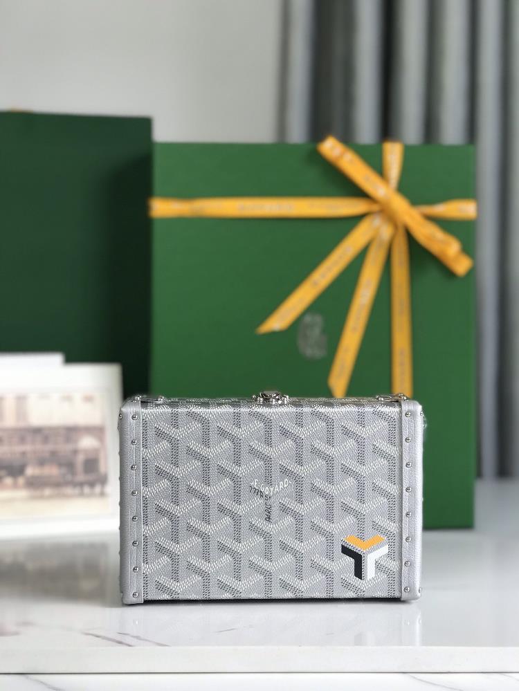 goyard small square box limited edition painted versionThe Minaudio bag is a classic inter