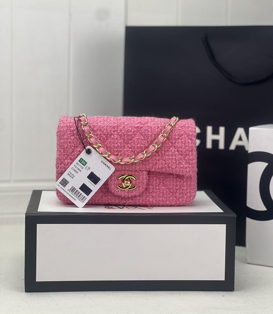 Chanel CF woolen series this is a bag that can be praised by all friends around us for its elegance