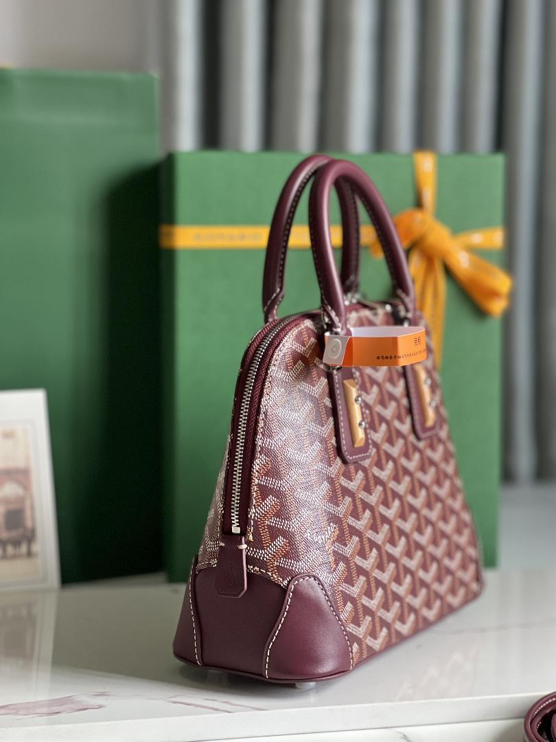 goyard Vendme Shell BagInheriting the brands unique craftsmanship style and exquisite tec