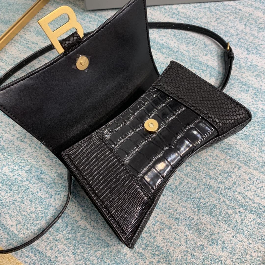 Three PinsThe SX Balenciaga three piece crocodile lizard snake skin hourglass bag has been pur