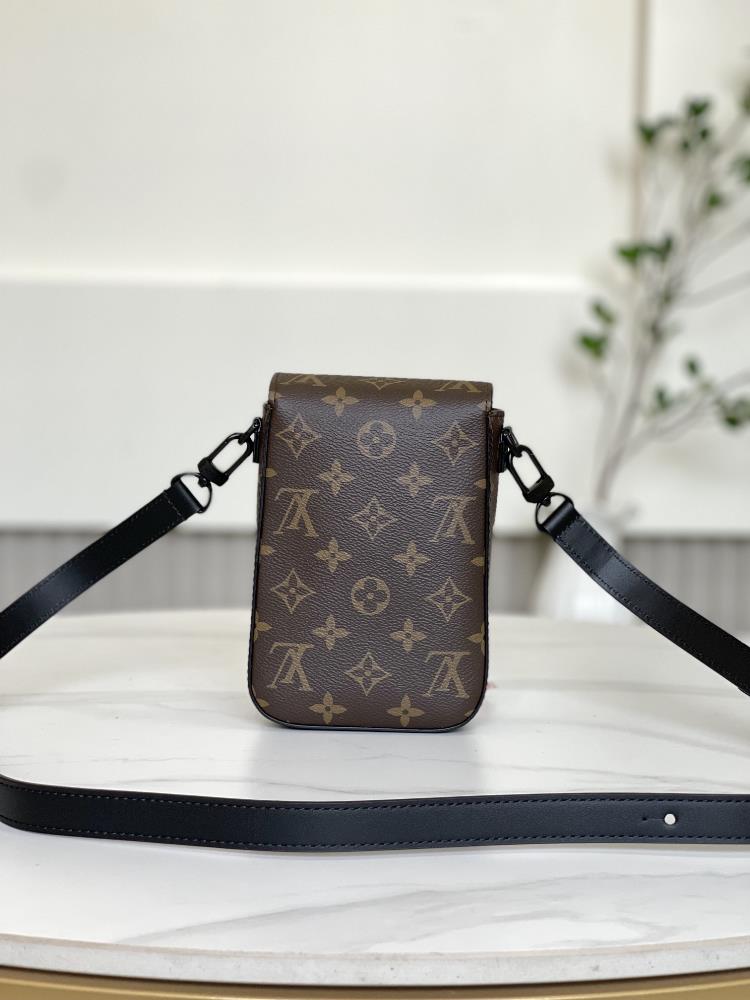 The LV bag M82535 is a musthave for any fashionforward individual Its sleek design an