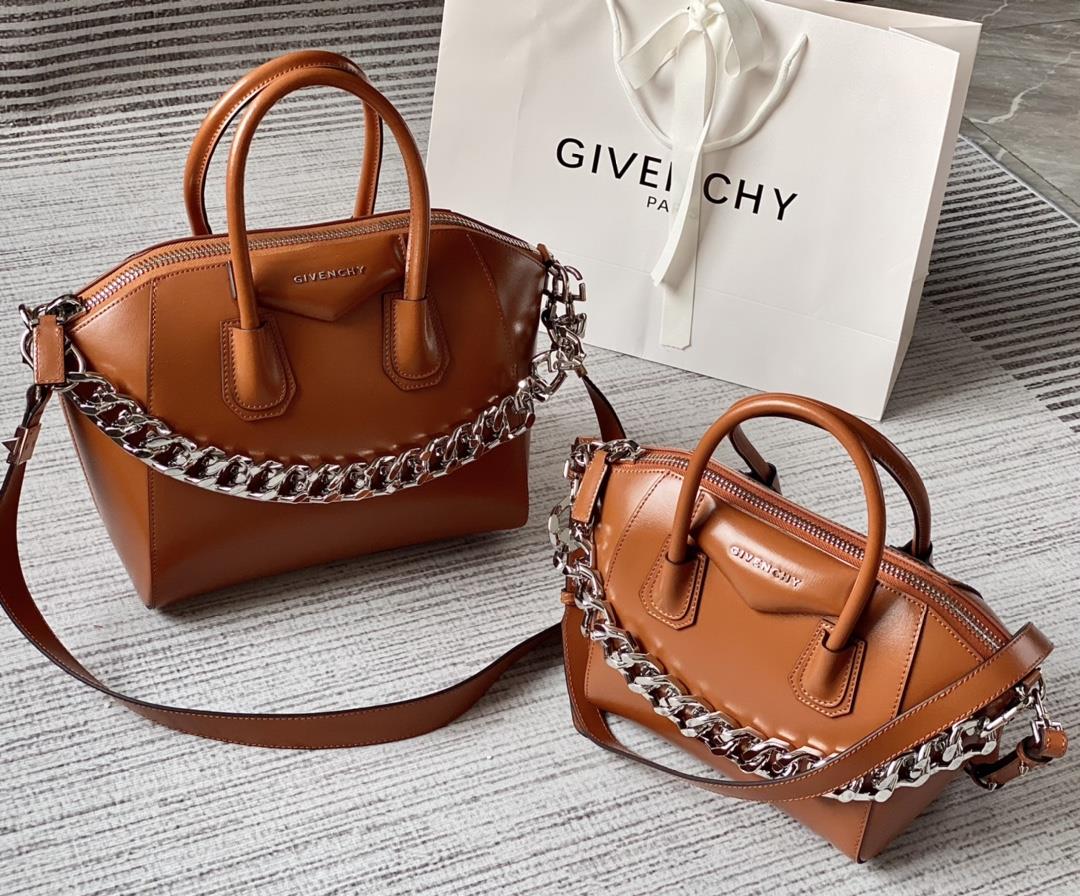 The 2022 new Givency GIVENCY classic Antigona locomotive bag is made of cowhide with a slight 