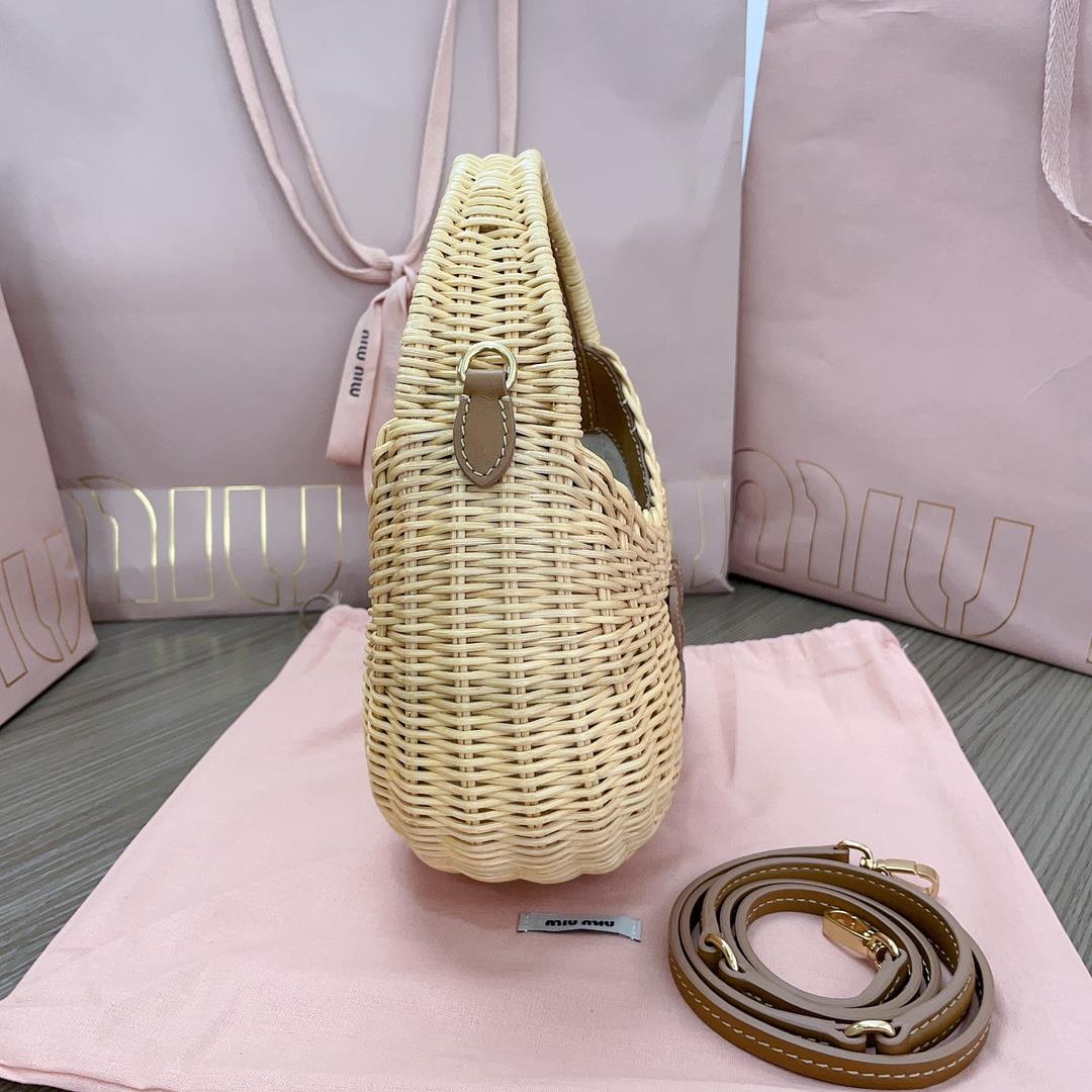 Family Ms new summer idyllic holiday style woven cabbage basket bag with leather logo logo sew