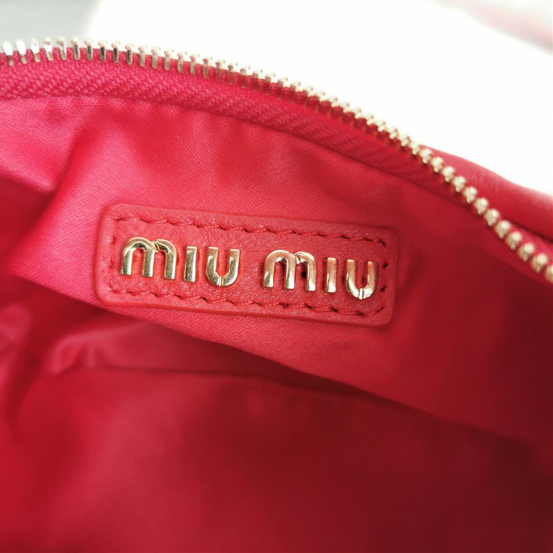 Small size The M familys new mini MiuWander handbag features imported lamb skin classic brand 