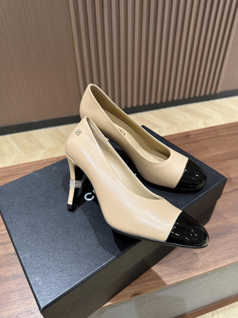 Chanel New High Heels Sheepskin Contrast Lacquer LeatherLeather sole with a height of 85Cm Siz