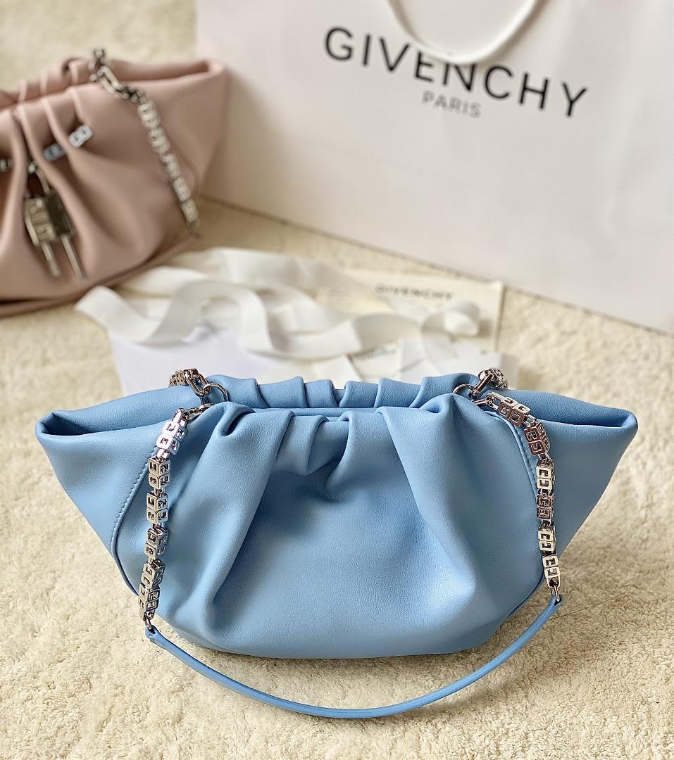 Top Original GIVENCYG HomeNew KennyBagI fell in love with this chain satchel at first sight Th