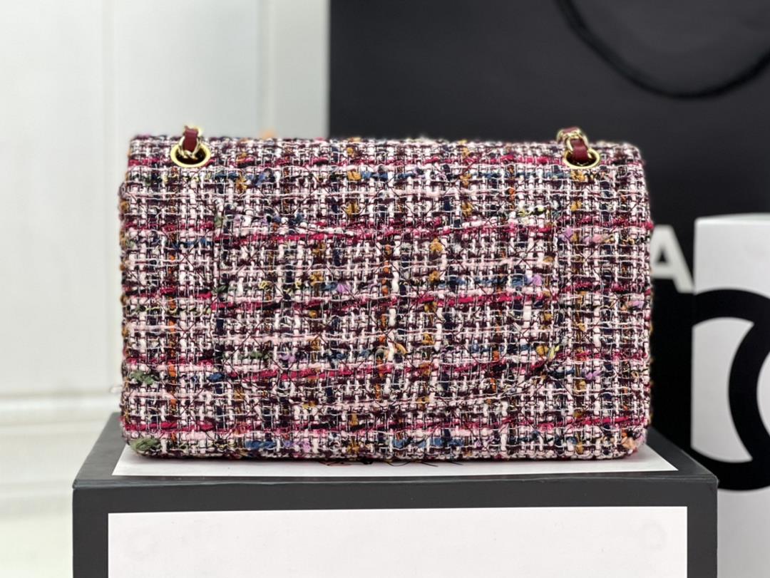 Chanel CF woolen series this is a bag that can be praised by all friends around us for it