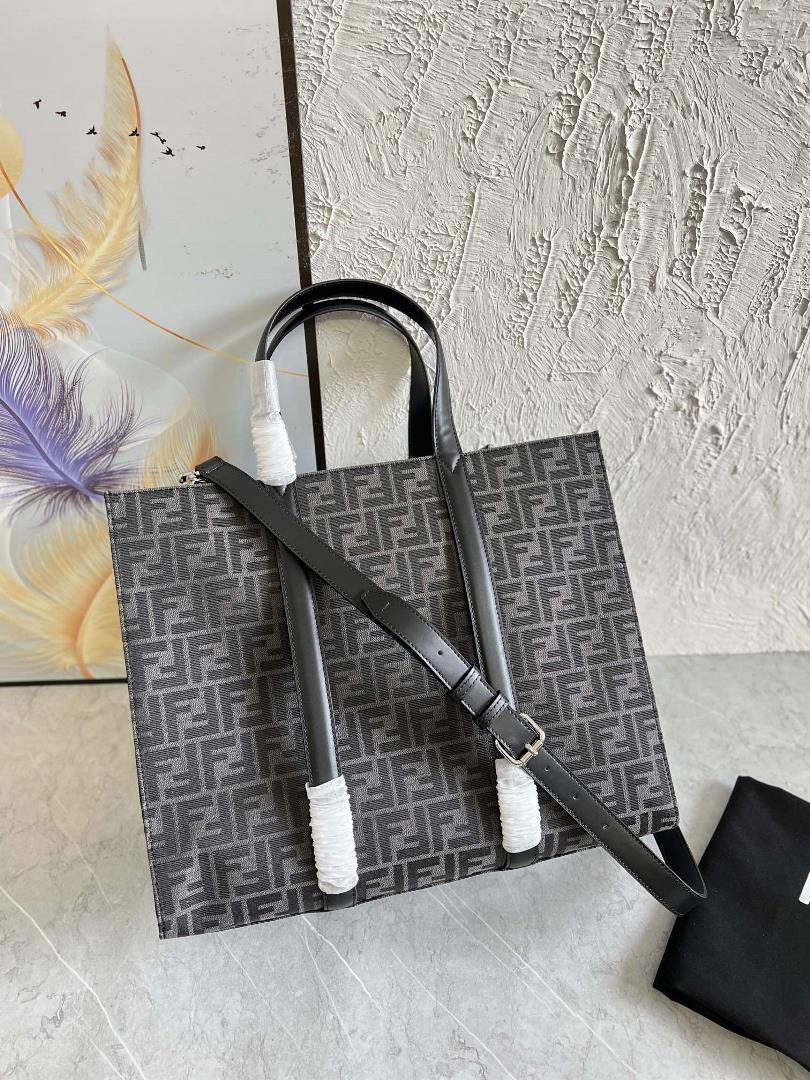 Fendi large capacity tote bag made of recycled jacquard fabric decorated with gray and black F