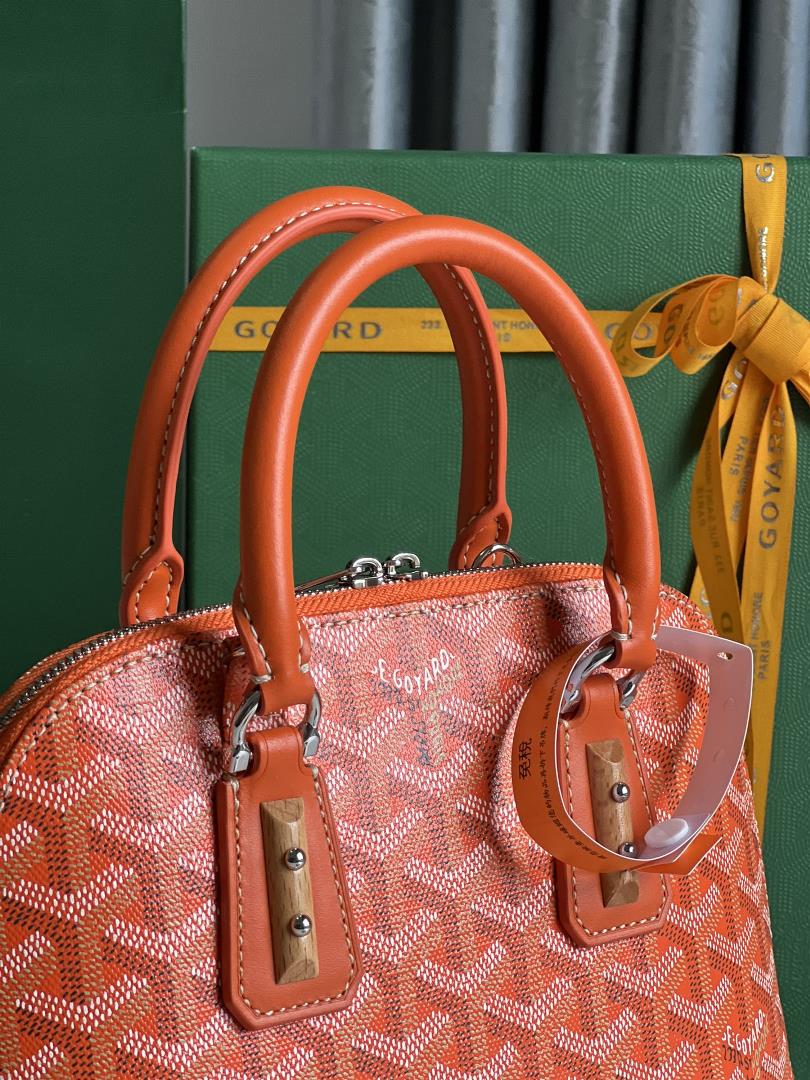 goyard Vendme Shell BagInheriting the brands unique craftsmanship style and exquisite tec