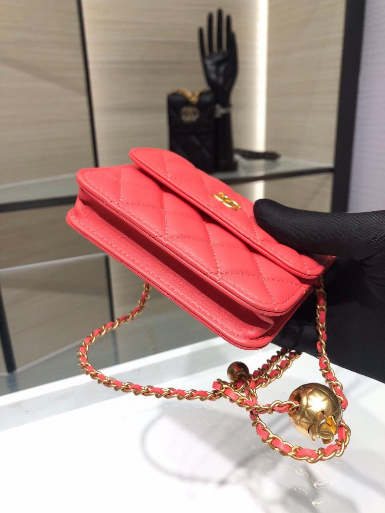 Pairing the Chanel bag AP1465 with the right accessories can elevate your style to the nex