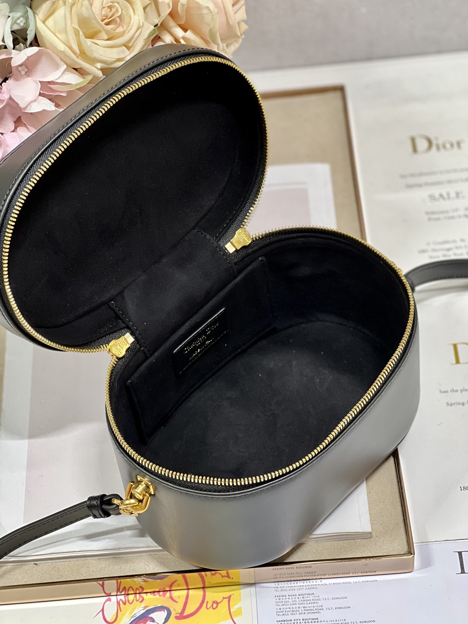 Dior New Black Makeup Box BagThe design is more exquisite The exquisite design fully reflects 