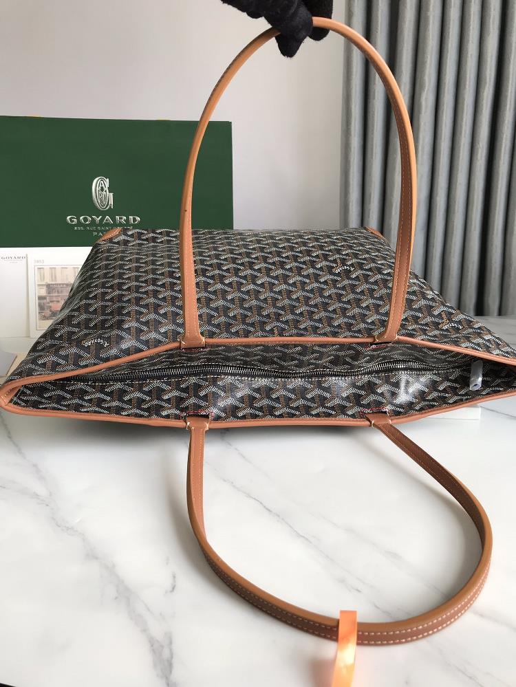 Imagine walking into a room effortlessly chic with a Goyard bag that has been customized