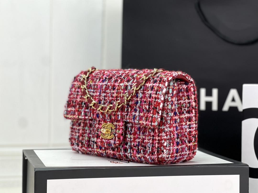 Chanel CF woolen series this is a bag that can be praised by all friends around us for it