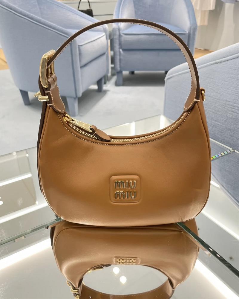 One of my favorite things about Miumiu bags is their versatility Whether its a casual da