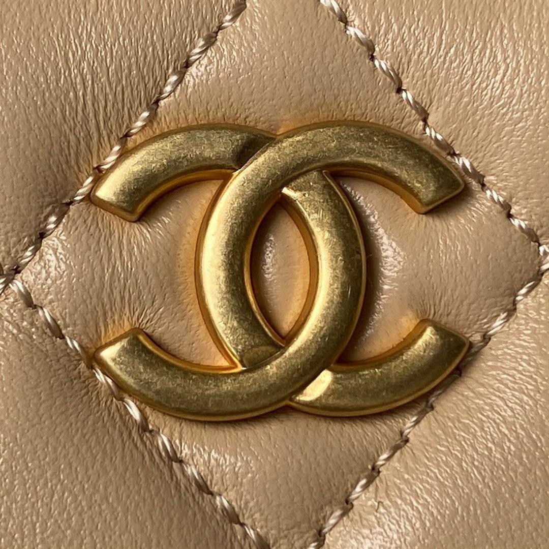 Chanel Xi Leather Bag 23B New AS4378The newly designed hobo binding is adorned with exquis