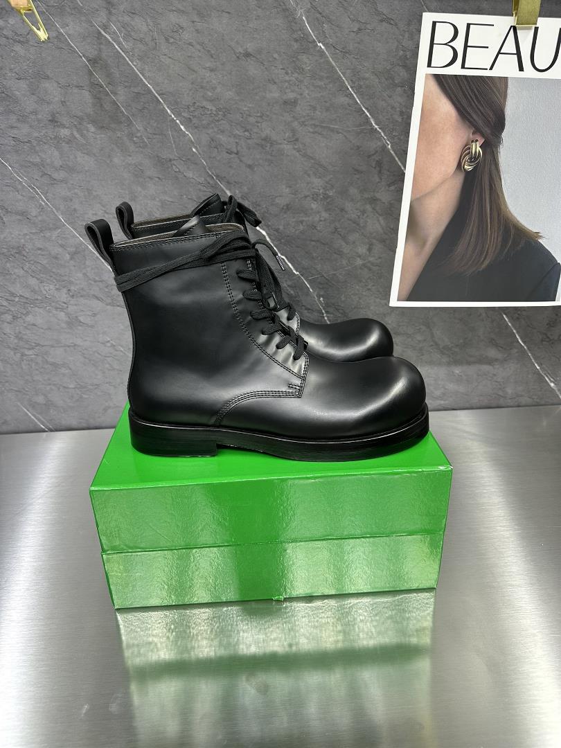 The latest 2023 BOTTEGA VENETA Bottega Derby mens boots are round headed HeIium lace up B