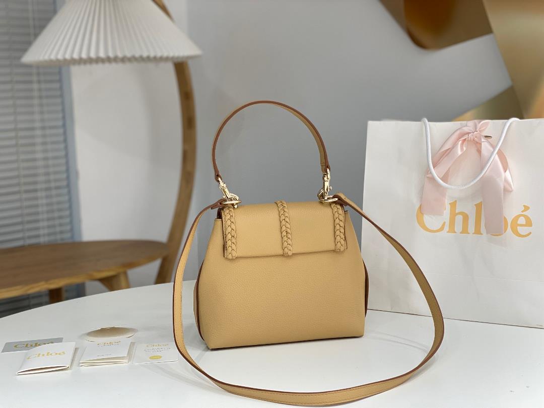 Chloe Penelope Coin Bag Medium Wrinkled LeatherChloe another new bag out of stock king h