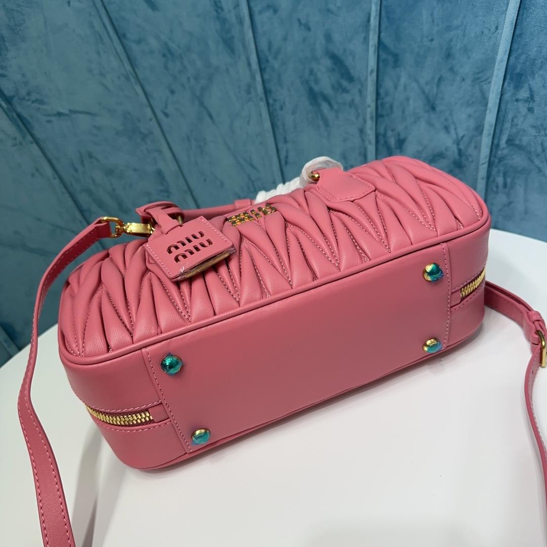 5BB148 Miumiu new bowling bag mainly promoted on the official website is definitely a po