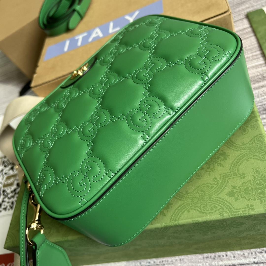 Equipped with a full set of green packaging GG shoulder backpacks new quilted leather and gold