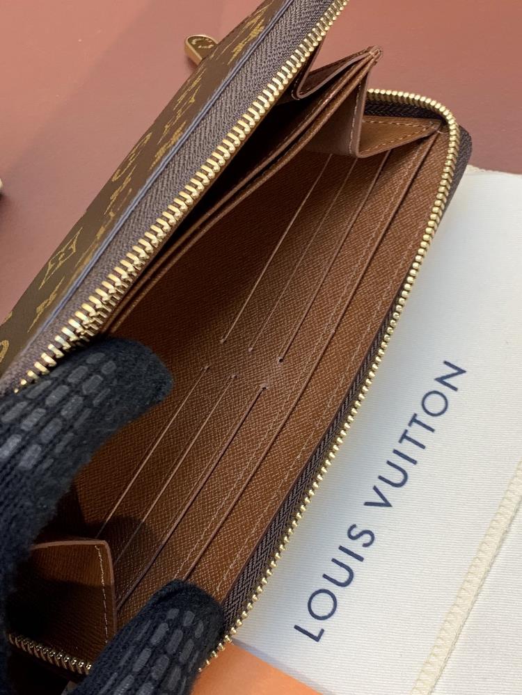 In conclusion the lv M60017 wallet large rotary screen printed ZIPPY zipper wallet is a