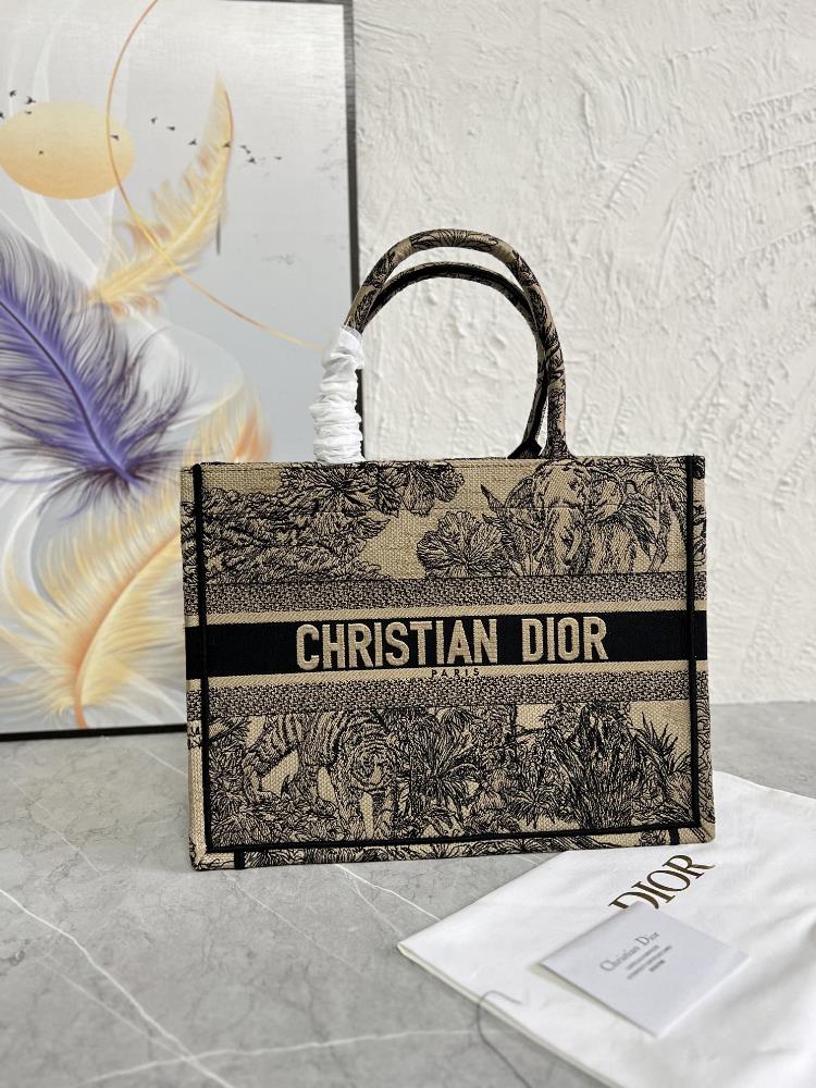 The Dior Bag Tote Book Tote Handbag A Fashionable Statement