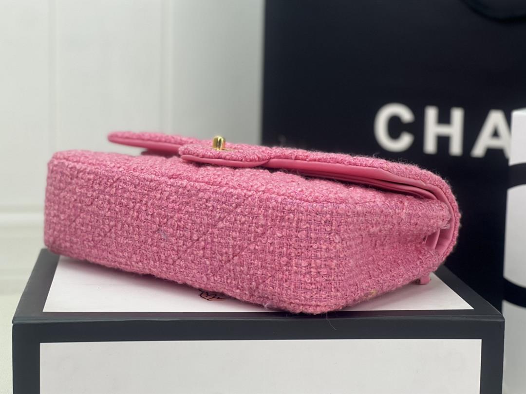 Chanel CF woolen series this is a bag that can be praised by all friends around us for it