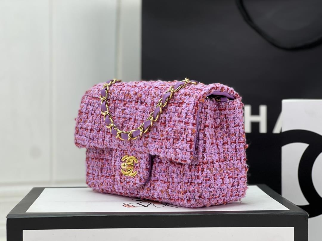 Chanel CF woolen series this is a bag that can be praised by all friends around us for it