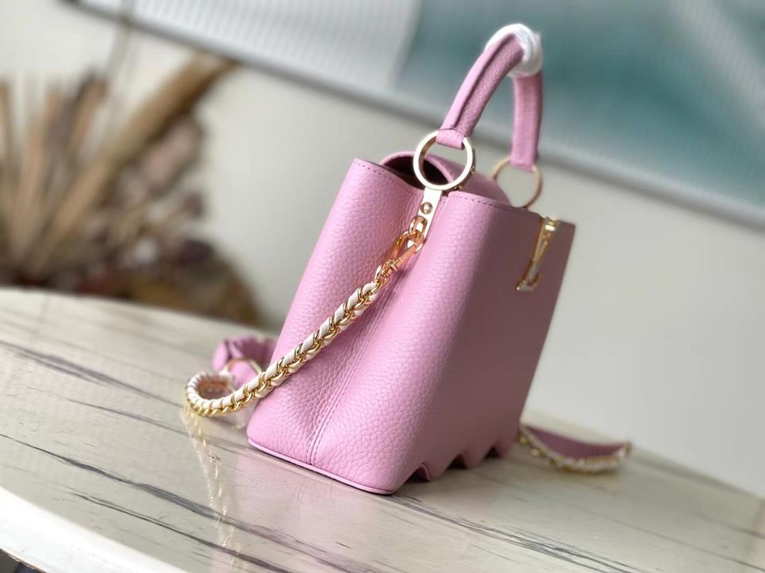 m22122 light purple wave bottom capushell small handbags are designed with new capucines a