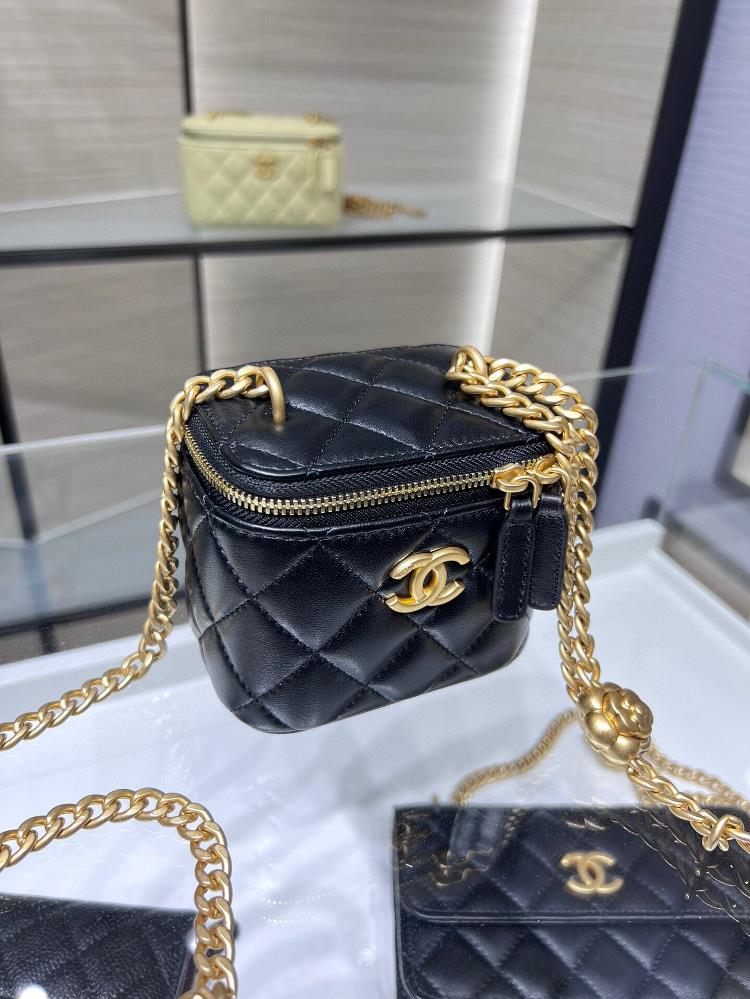 chanel 23P Box Bag Sheepskin Most Beautiful Camellia Flower Adjustable Buckle Exquisite