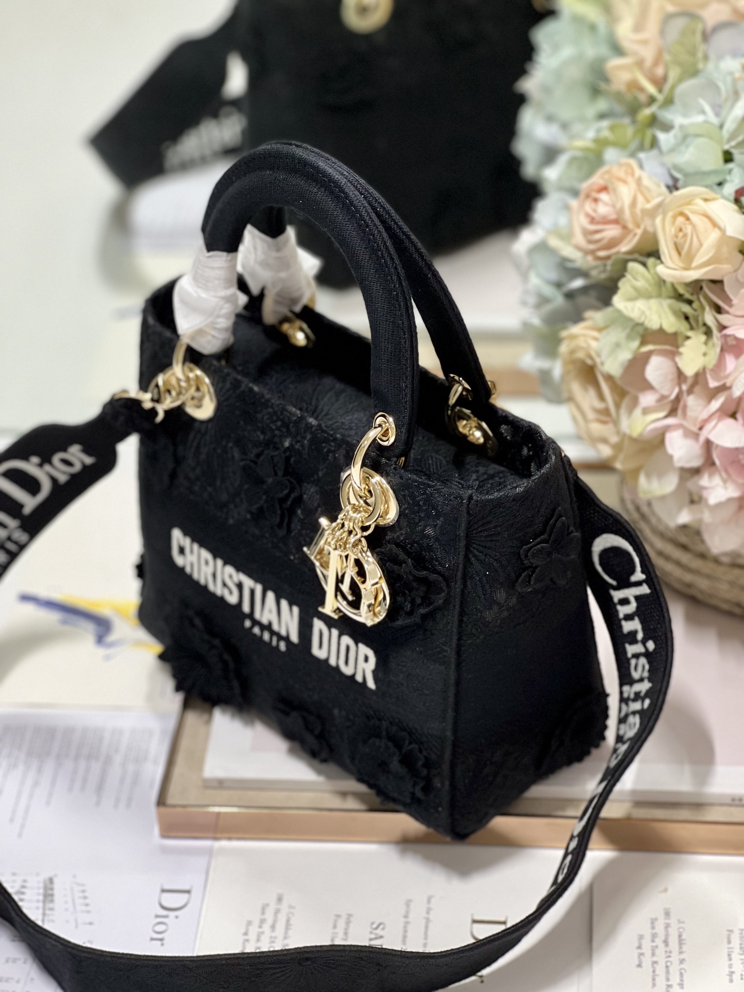 Fish silk black five grid embroidered Princess L embroidered Princess bag Cs D logo is fashion