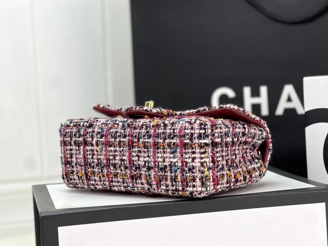 Chanel CF woolen series this is a bag that can be praised by all friends around us for it