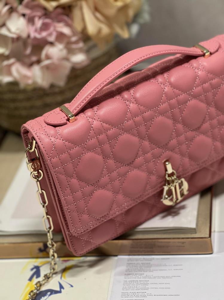 When I first laid eyes on the 0997 Dior Bag I was immediately captivated by its beauty T