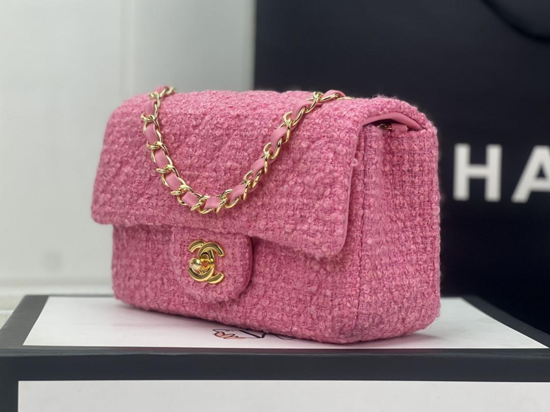 Chanel CF woolen series this is a bag that can be praised by all friends around us for it