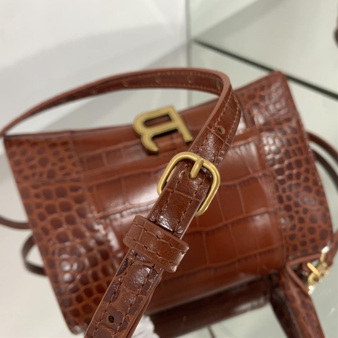 Caramel Crocodile The hourglass bag that you have asked me N times is comingBalenciags heavywe