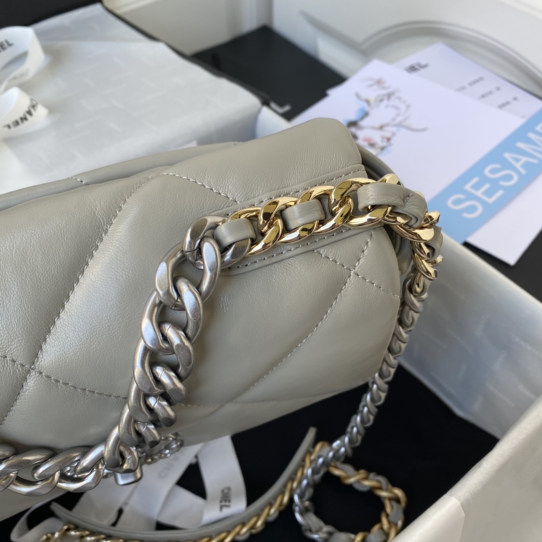 1160 small silver chain Ohanel autumn and winter 19Bag combined with all classic pillow bagsTh