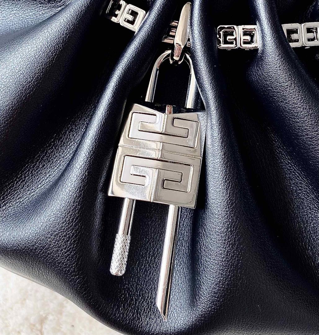 Top Original GIVENCYG HomeNew KennyBagI fell in love with this chain satchel at first sight Th