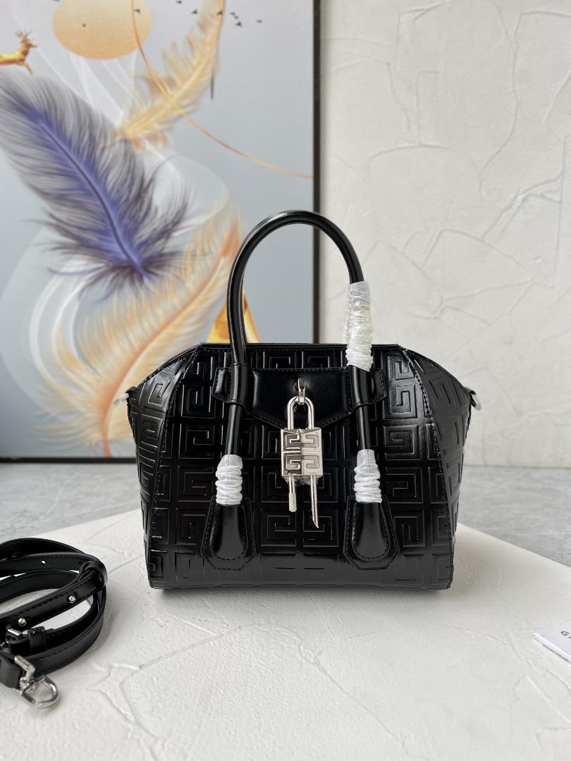 French GIVENCHY 887845560 Aintong Embossed Letter New Handbag ClassicMINI ANTIGONA LOCK BAG IN BOX L