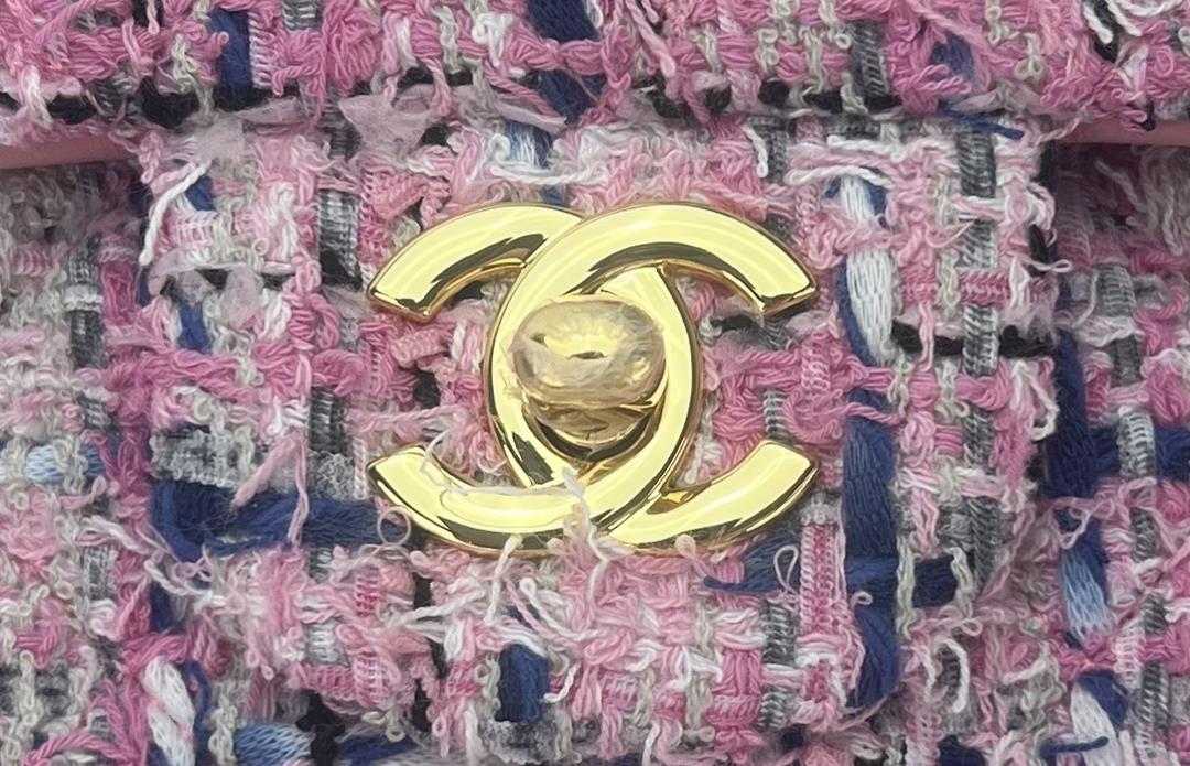 Chanel CF woolen series this is a bag that can be praised by all friends around us for it